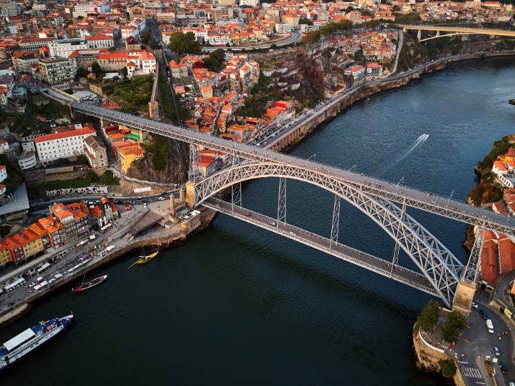 Dom Luís I Bridge, Porto, Portugal